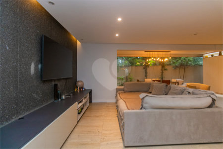 Apartamento à venda com 2 suítes em Alto da Boa Vista, São Paulo, SP