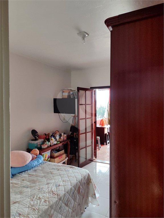 Sobrado à venda com 2 quartos, sendo 1 suíte, em Jardim Iporã, São Paulo, SP