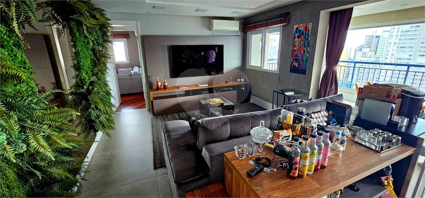 Apartamento à venda com 2 suítes em Vila Mariana, São Paulo, SP