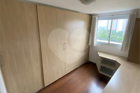 Apartamento à venda com 3 quartos, sendo 1 suíte, em Água Branca, São Paulo, SP