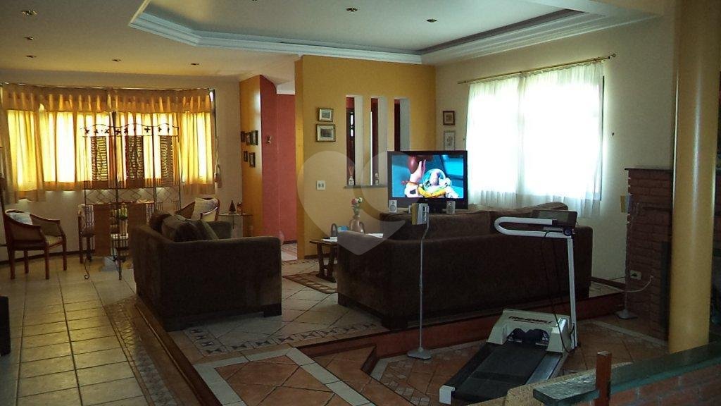 Sobrado à venda com 3 suítes em Vila Nova Mazzei, São Paulo, SP