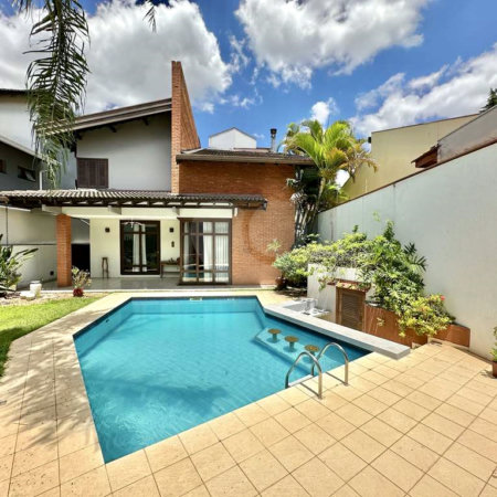 Casa à venda com 4 quartos, sendo 2 suítes,  no condomínio São Paulo Ii, Cotia - SP