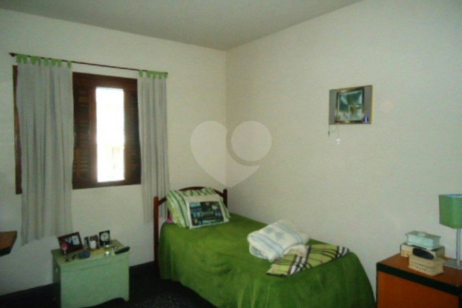 Casa à venda com 2 quartos no condomínio Narandiba 28, São Paulo - SP