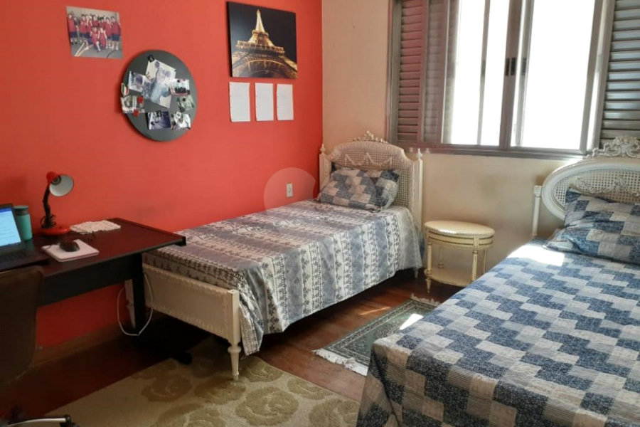 Sobrado à venda com 3 quartos, sendo 1 suíte, em Vila Mariana, São Paulo, SP