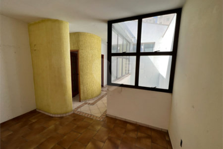 Casa à venda com 3 quartos, sendo 1 suíte, em Vila Vianelo, Jundiaí, SP