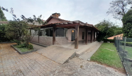 Casa à venda com 3 quartos, sendo 1 suíte, em Retiro das Fontes, Atibaia, SP