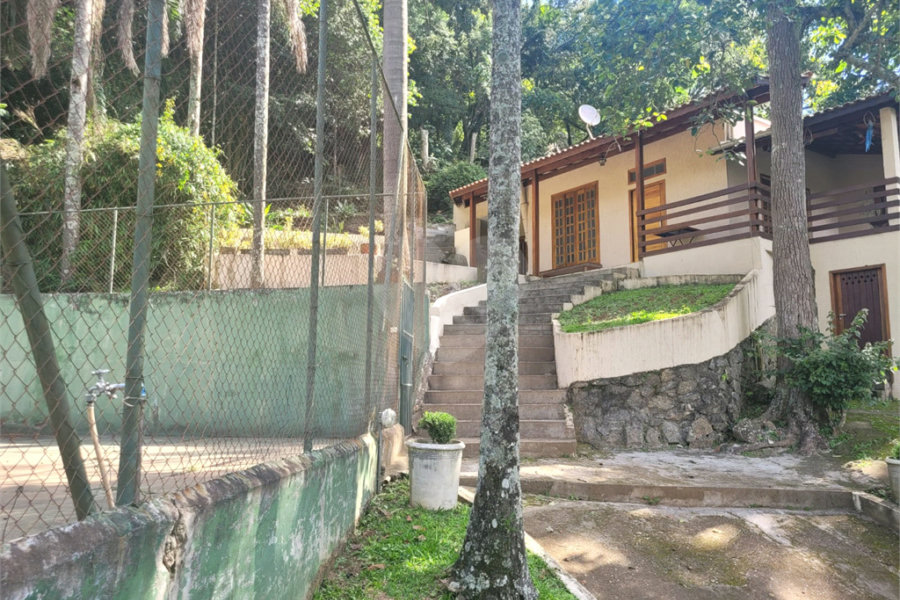 Sítio à venda com 6 quartos, sendo 3 suítes, em Serra da Cantareira, Mairiporã, SP