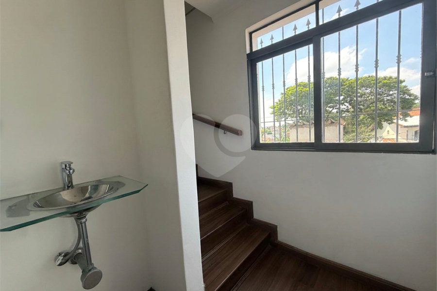 Sobrado à venda com 3 quartos em Horto Florestal, São Paulo, SP