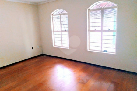 Casa à venda com 3 quartos, sendo 1 suíte,  em Parque São Bento, Sorocaba, SP