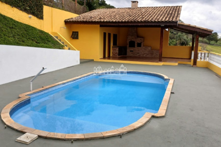 Casa para alugar com 3 quartos, sendo 1 suíte, em Vila Petrópolis, Atibaia, SP