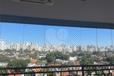 Apartamento para alugar com 3 suítes em Vila Olímpia, São Paulo, SP