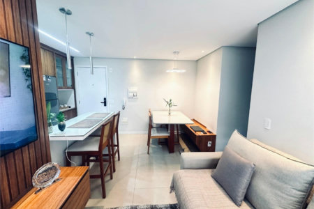 Apartamento à venda com 2 quartos, sendo 1 suíte, em Santo Amaro, São Paulo, SP