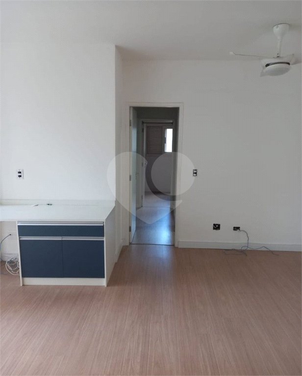 Apartamento à venda com 3 quartos, sendo 1 suíte,  em Vila Olímpia, São Paulo, SP