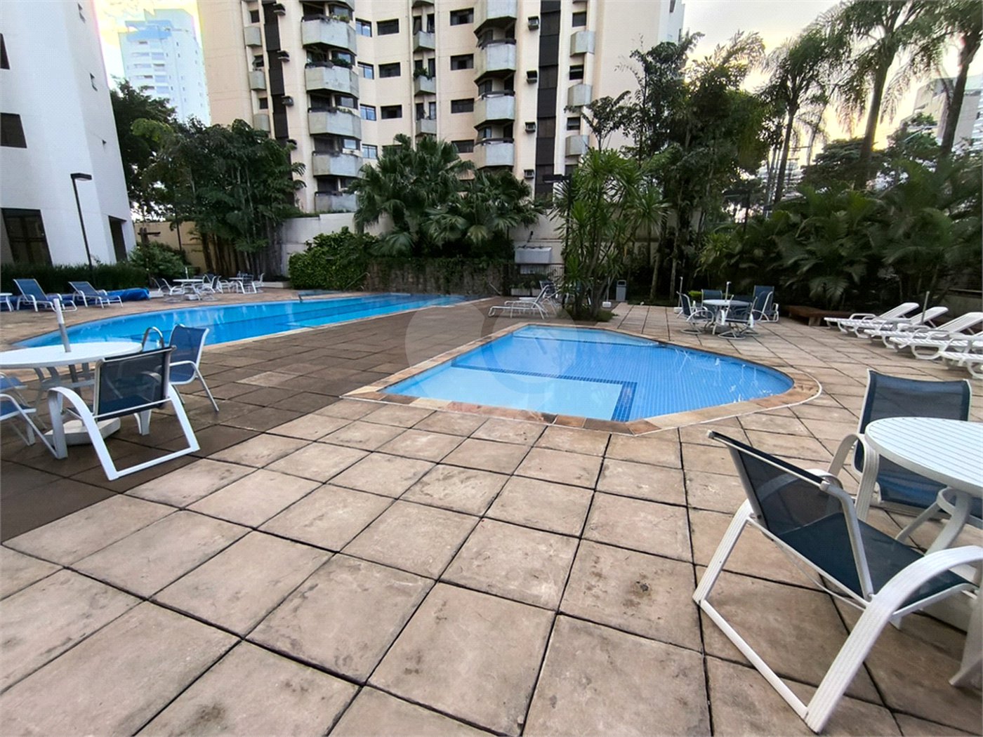 Apartamento à venda com 3 quartos, sendo 2 suítes,  em Alto da Lapa, São Paulo, SP