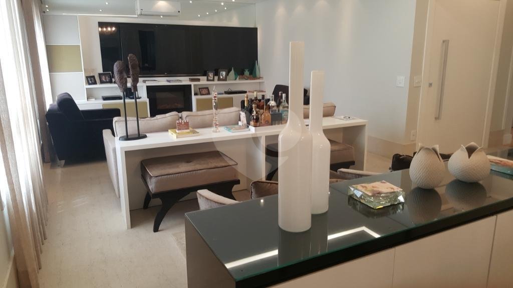 Apartamento à venda ou para alugar com 3 suítes em Vila Olímpia, São Paulo, SP