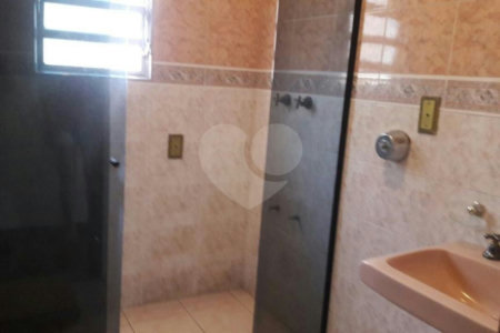 Sobrado à venda com 3 quartos, sendo 1 suíte, em Vila Nivi, São Paulo, SP