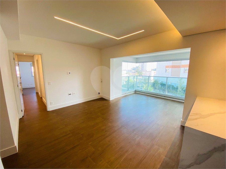 Apartamento à venda ou para alugar com 3 quartos, sendo 1 suíte,  em Vila Mogilar, Mogi das Cruzes, SP