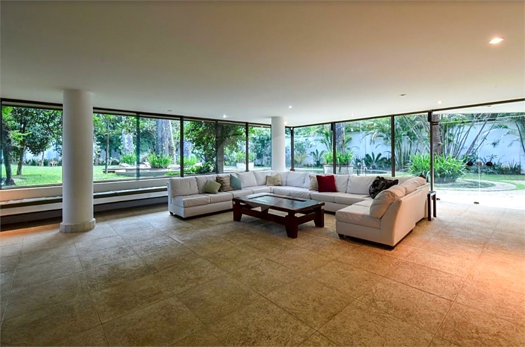Casa à venda com 4 suítes em Alto da Boa Vista, São Paulo, SP