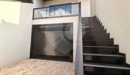 Casa à venda ou para alugar com 3 quartos, sendo 1 suíte,  em Parada Inglesa, São Paulo, SP