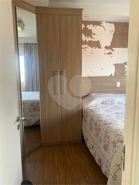 Casa à venda com 3 quartos, sendo 1 suíte,  no condomínio Vida Verde 1, Suzano - SP