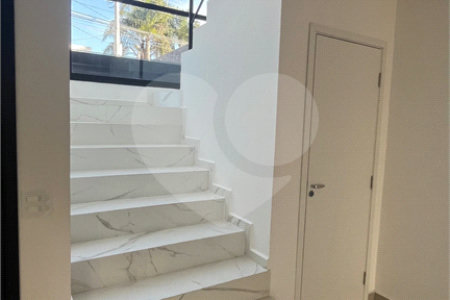 Casa à venda ou para alugar com 3 suítes em Nova Gardênia, Atibaia, SP
