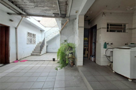Sobrado à venda com 3 quartos, sendo 1 suíte, em Vila Romana, São Paulo, SP