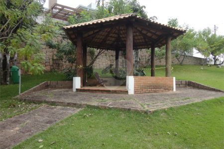 Terreno à venda no condomínio Terras de São Francisco, Vinhedo - SP