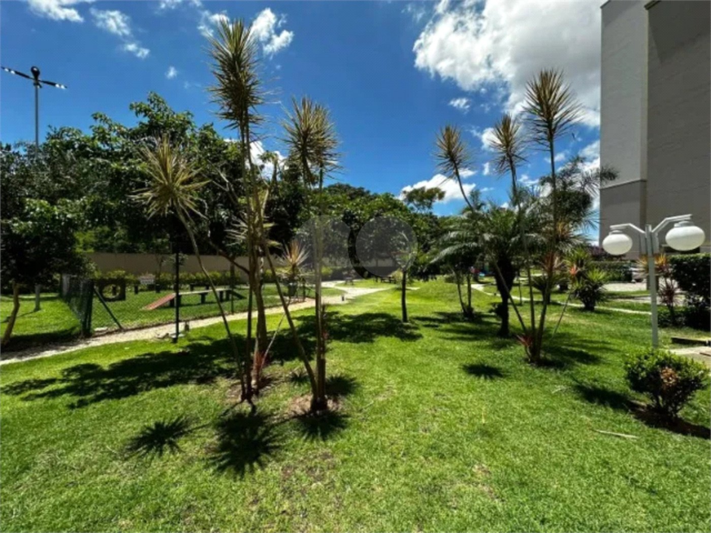 Apartamento à venda com 2 quartos, sendo 1 suíte, em Jardim Califórnia, Jacareí, SP