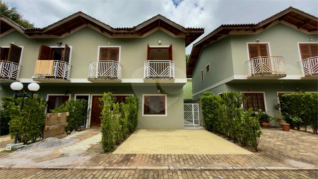 Casa à venda com 2 quartos no condomínio Portal dos Gamez, Atibaia - SP