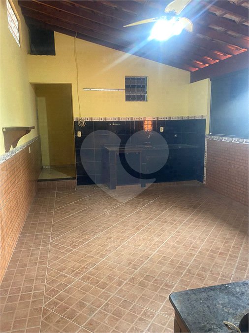 Casa à venda ou para alugar com 3 quartos, sendo 1 suíte,  em Parque Almerinda Pereira Chaves, Jundiaí, SP