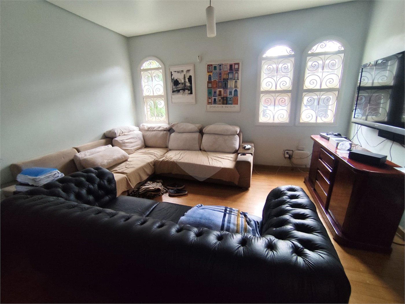 Sobrado à venda com 4 quartos, sendo 2 suítes,  em Tremembé, São Paulo, SP