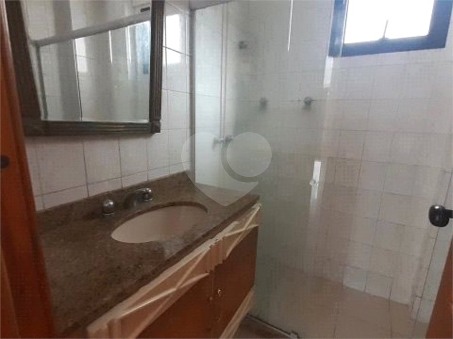 Apartamento à venda com 3 quartos, sendo 1 suíte,  em Lagoa, Rio de Janeiro, RJ