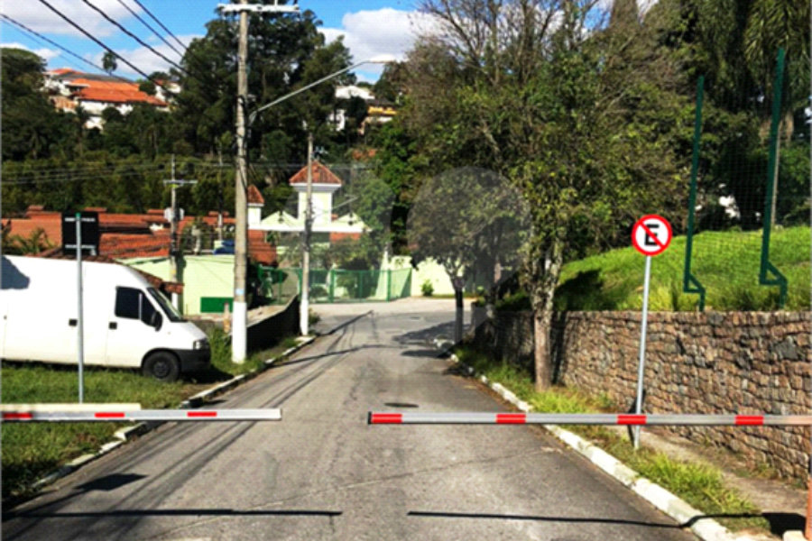 Terreno à venda em Horto, São Paulo, SP