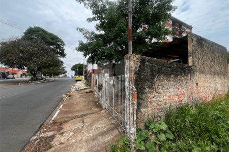 Casa à venda com 4 quartos, sendo 2 suítes,  em Vila São José, Itapetininga, SP