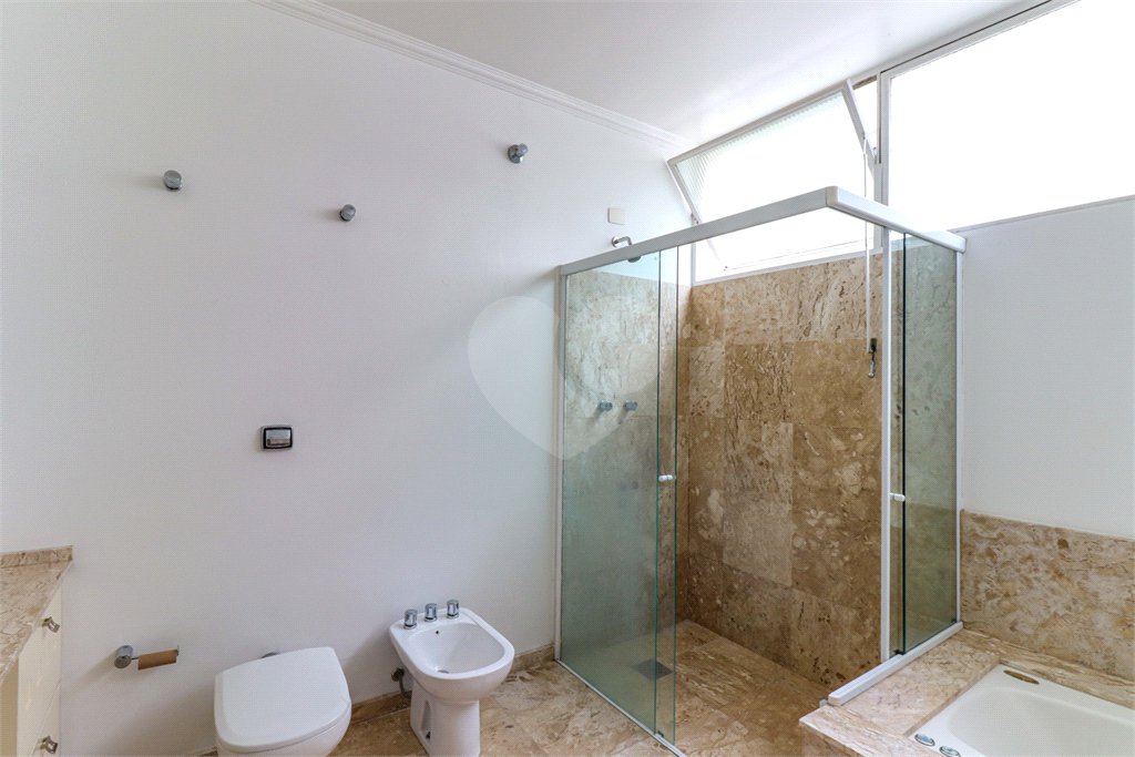 Apartamento à venda com 4 quartos, sendo 1 suíte, em Jardim Paulista, São Paulo, SP
