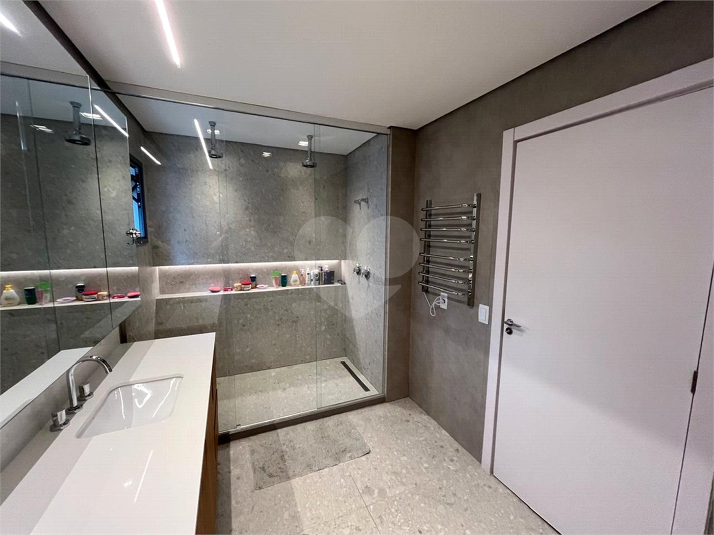 Apartamento à venda com 4 quartos, sendo 2 suítes, em Sumaré, São Paulo, SP