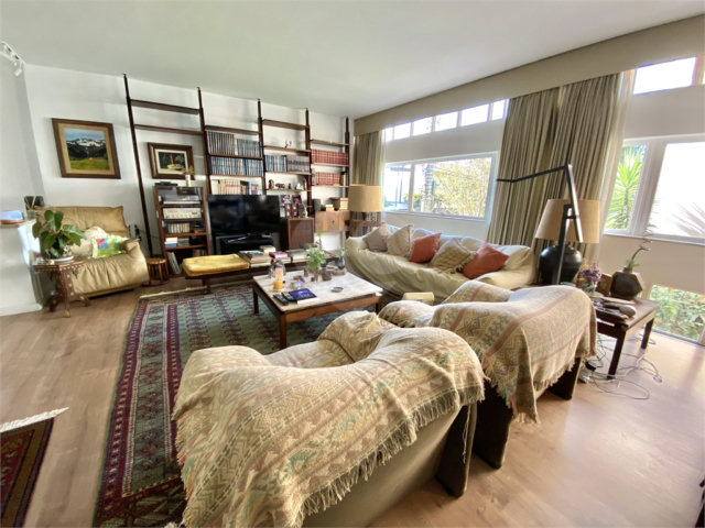 Casa de Vila à venda com 3 quartos, sendo 1 suíte,  em Jardim Hípico, São Paulo, SP