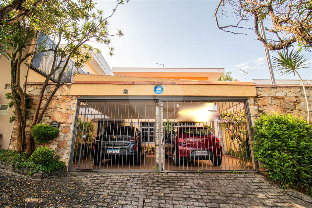 Sobrado à venda com 3 quartos, sendo 1 suíte,  em Brooklin Velho, São Paulo, SP