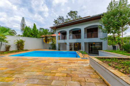 Casa à venda com 4 quartos, sendo 2 suítes, em Jardim Marajoara, São Paulo, SP