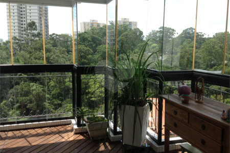 Apartamento à venda com 4 suítes em Jardim Marajoara, São Paulo, SP