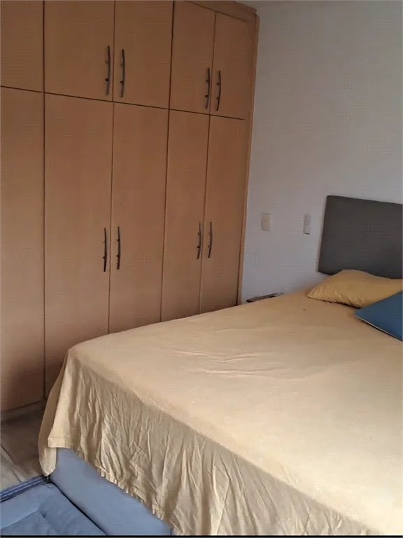Casa à venda com 4 quartos, sendo 1 suíte, no condomínio Villas IV, São Paulo - SP