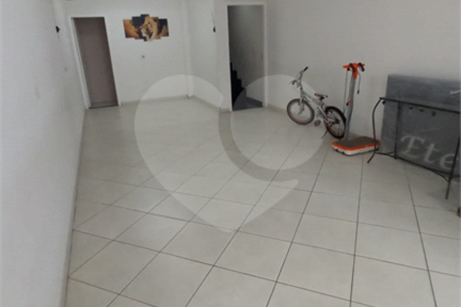 Sobrado à venda com 3 suítes em Vila Nivi, São Paulo, SP