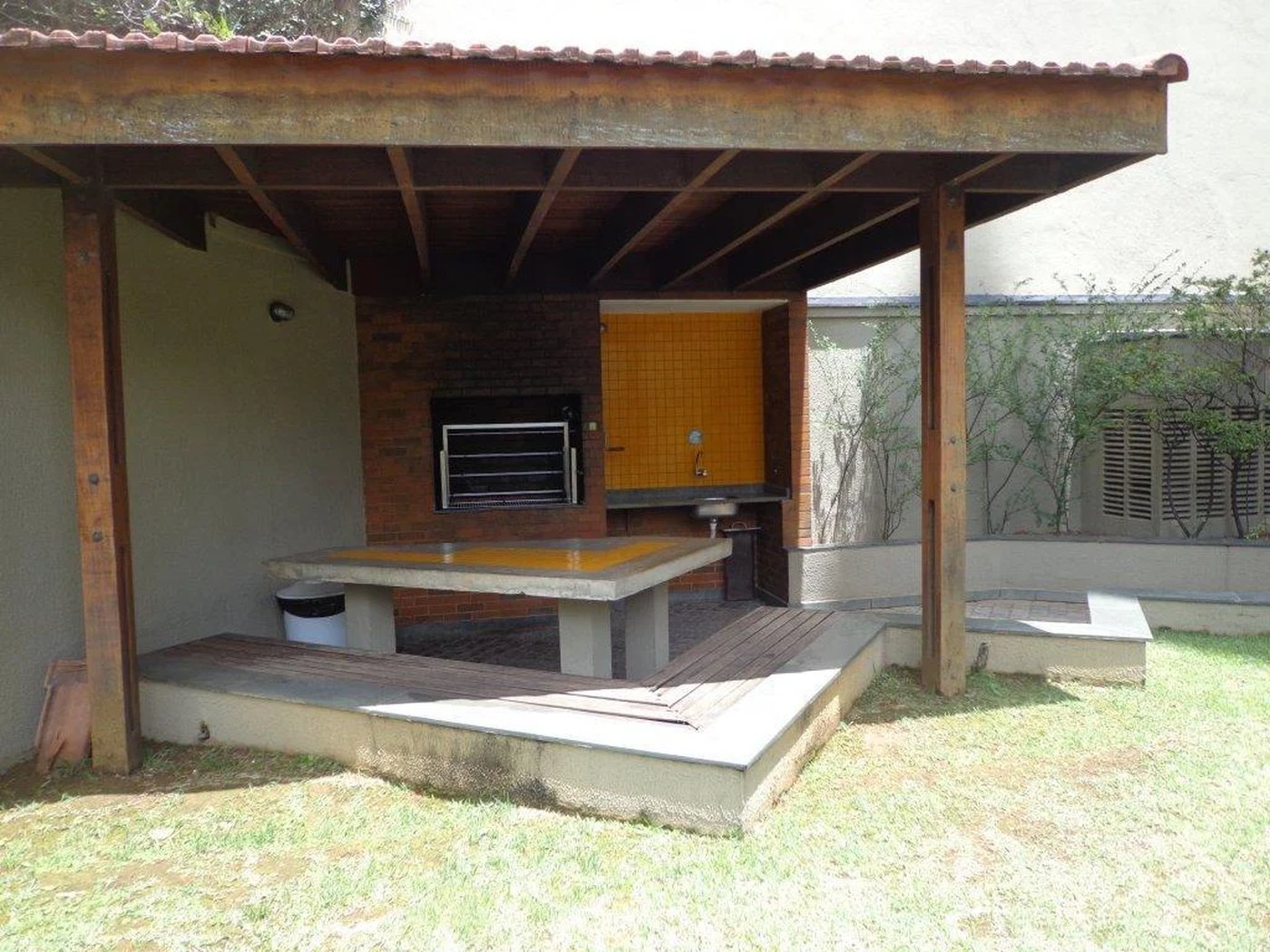 Apartamento à venda com 3 quartos, sendo 1 suíte,  em Jardim Londrina, São Paulo, SP