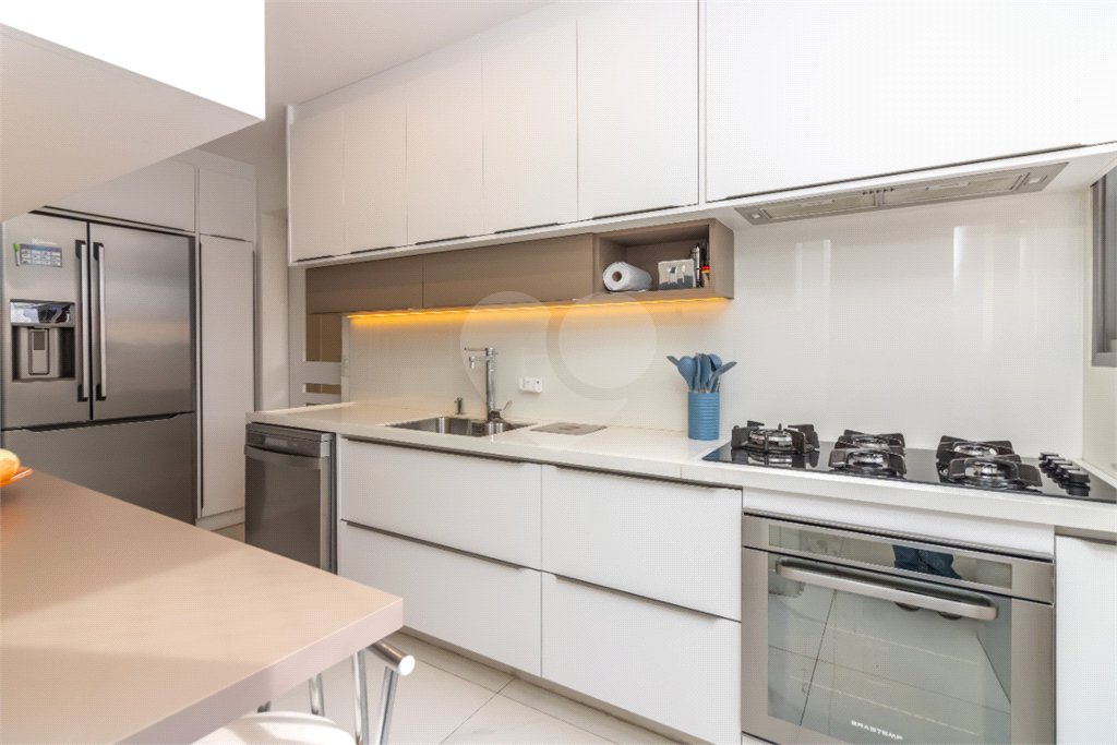 Apartamento à venda com 4 quartos, sendo 2 suítes, em Jardim Prudência, São Paulo, SP