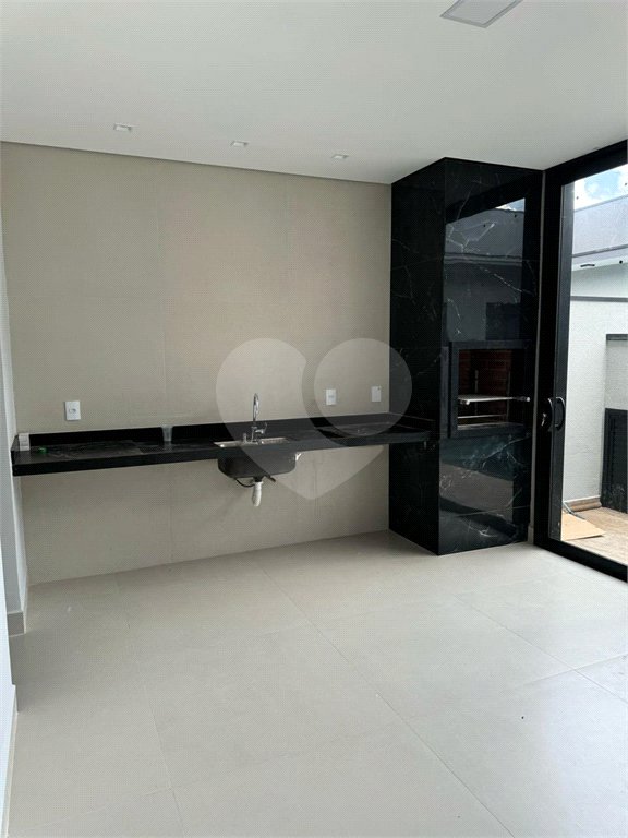 Casa à venda com 3 suítes no condomínio Jardim Residencial Dona Maria Candida, Indaiatuba - SP