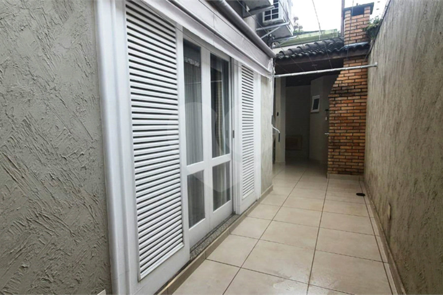 Sobrado à venda com 3 suítes em Santana, São Paulo, SP