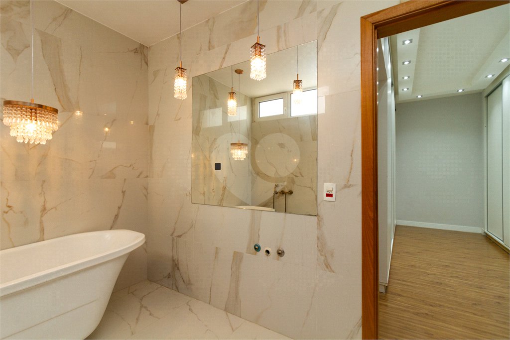 Apartamento à venda com 3 quartos, sendo 1 suíte, em Jardim Paulista, São Paulo, SP