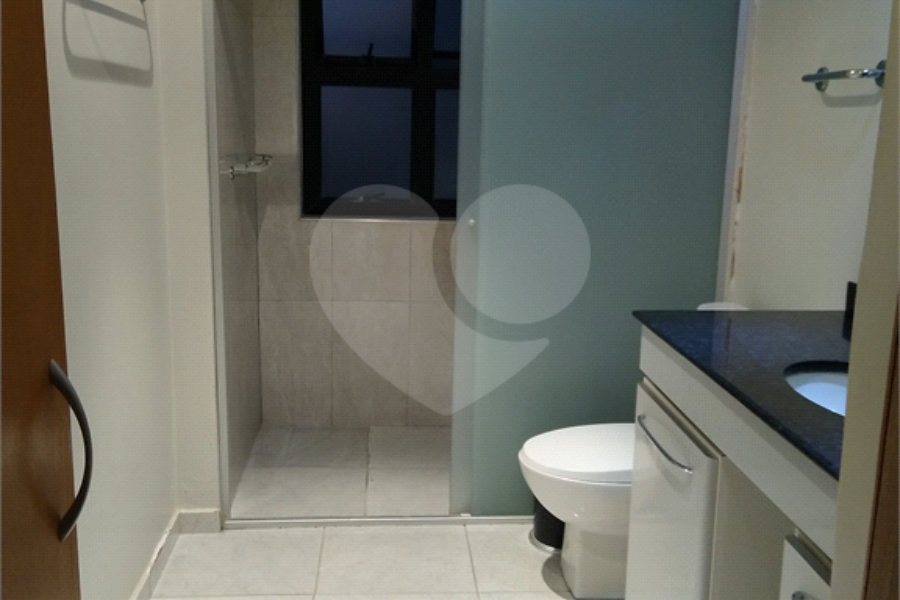 Apartamento à venda com 3 quartos, sendo 1 suíte,  em Bela Vista, São Paulo, SP