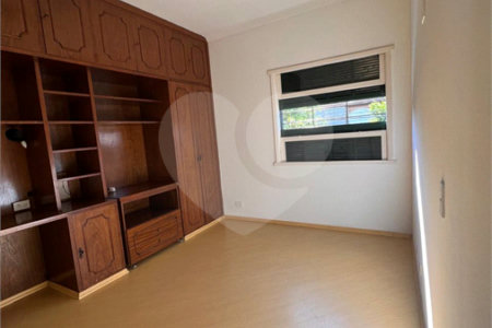 Sobrado à venda com 3 quartos, sendo 1 suíte, em Planalto Paulista, São Paulo, SP