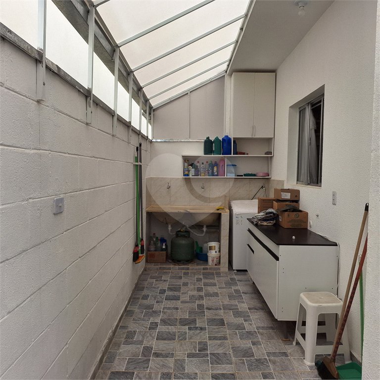 Casa à venda com 2 quartos no condomínio Residencial Cristal Lll, Mogi das Cruzes - SP